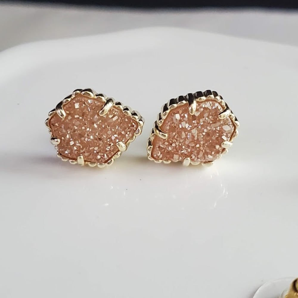 Kendra Scott Tessa Gold Stud Earrings Gold Drusy Teardrop Studs Signed - Picture 3 of 6